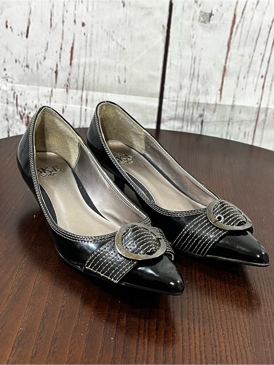 BKE Shoes - BKE Sole Black Pointed Toe Women's Kitten Heel with Decorative Buckle 6 Y2K